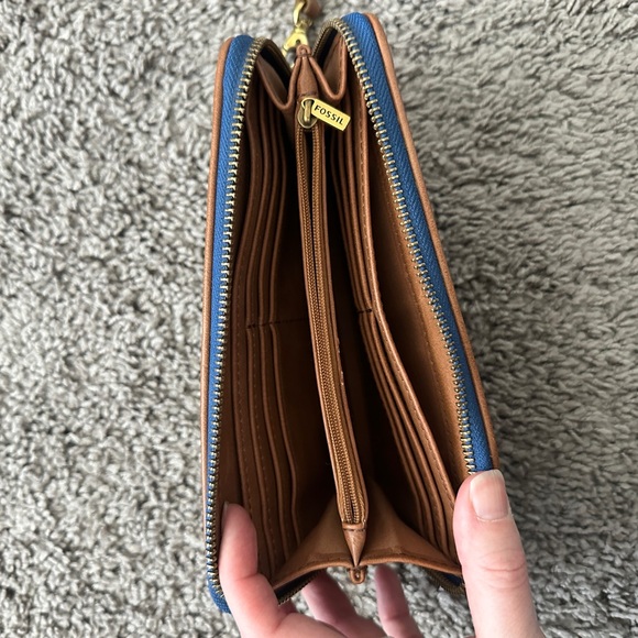 Fossil bright colored wallet - Picture 3 of 3